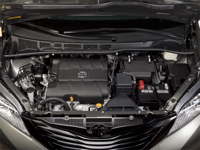 2013 Toyota Sienna XLE 7 Passenger
