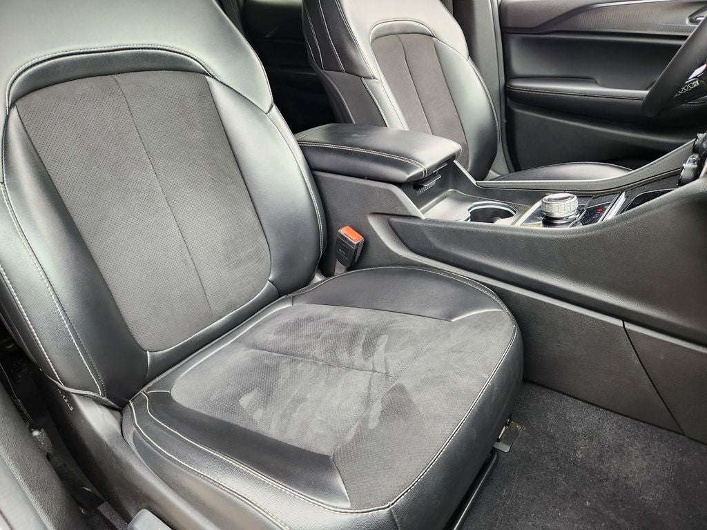 2024 Jeep Grand Cherokee L Altitude 4x4