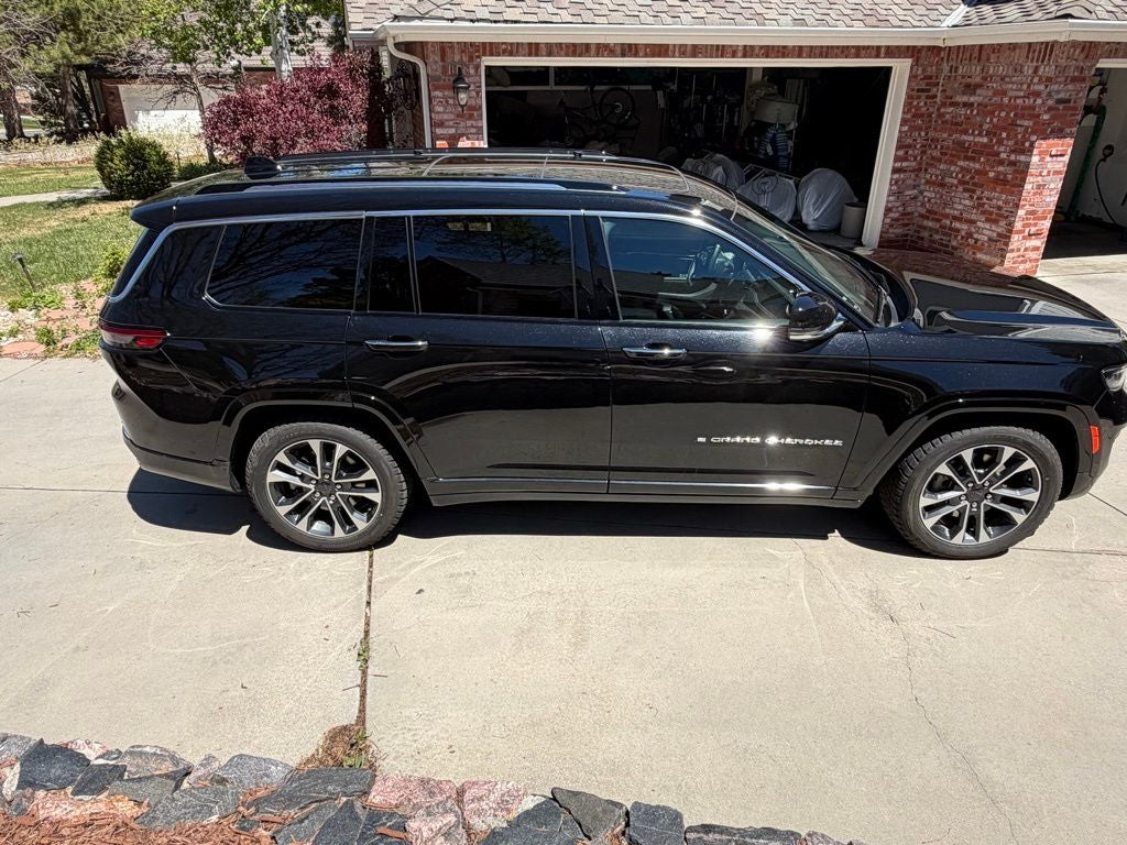 2022 Jeep Grand Cherokee L Overland 4x4