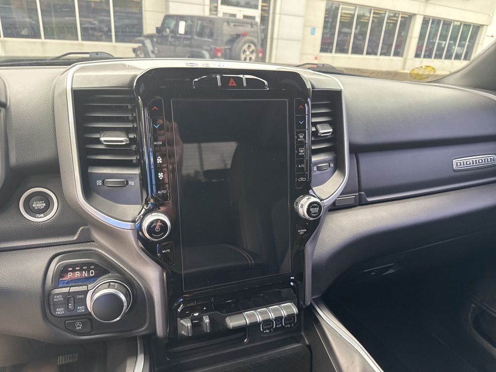2023 RAM 1500 Big Horn Crew Cab 4x4 5'7' Box