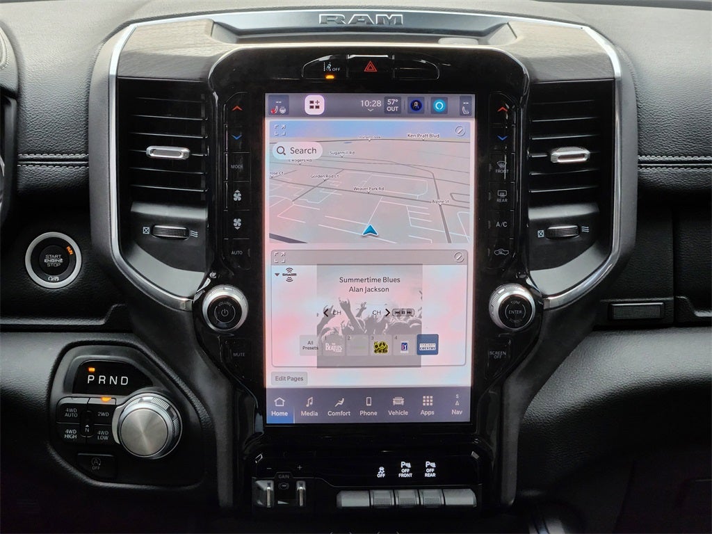 2025 RAM 1500 Laramie Crew Cab 4x4 5'7' Box