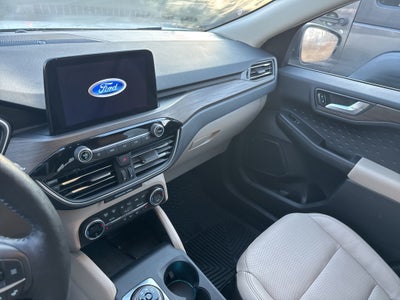 2020 Ford Escape Titanium Hybrid