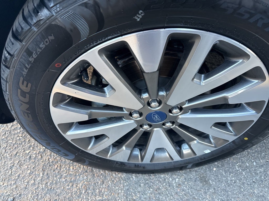 2020 Ford Escape Titanium Hybrid