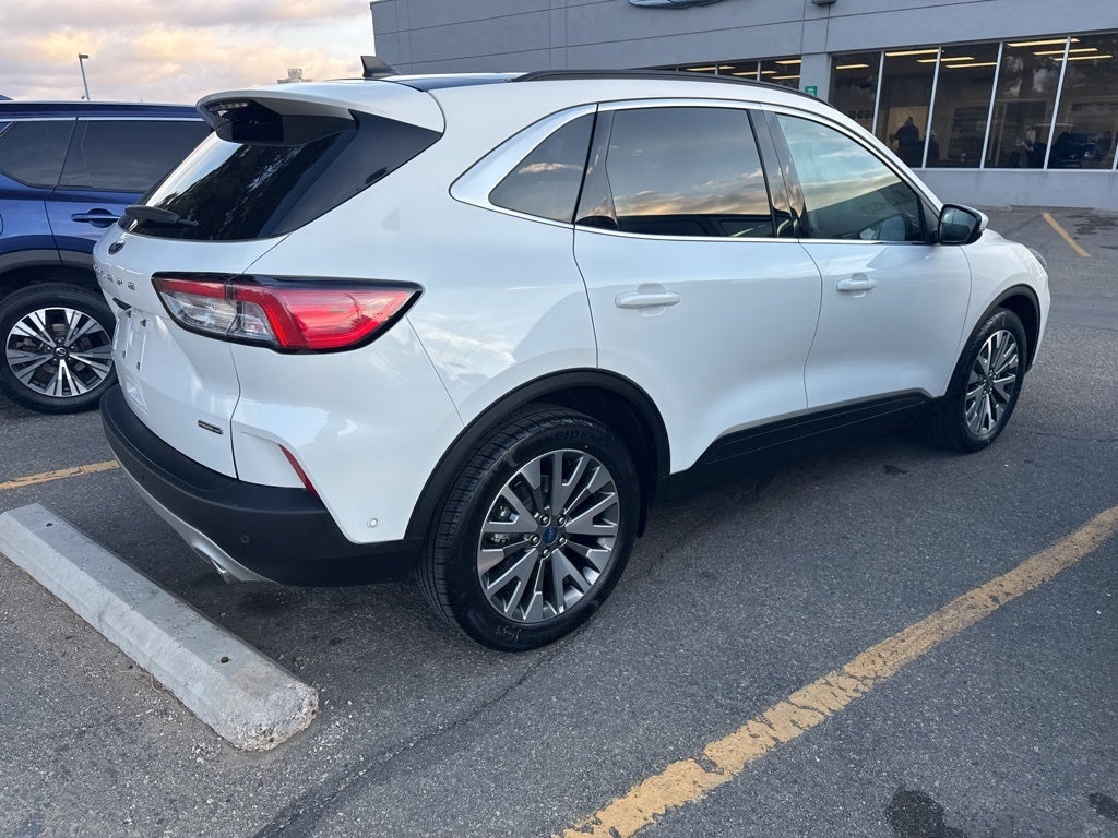 2020 Ford Escape Titanium Hybrid