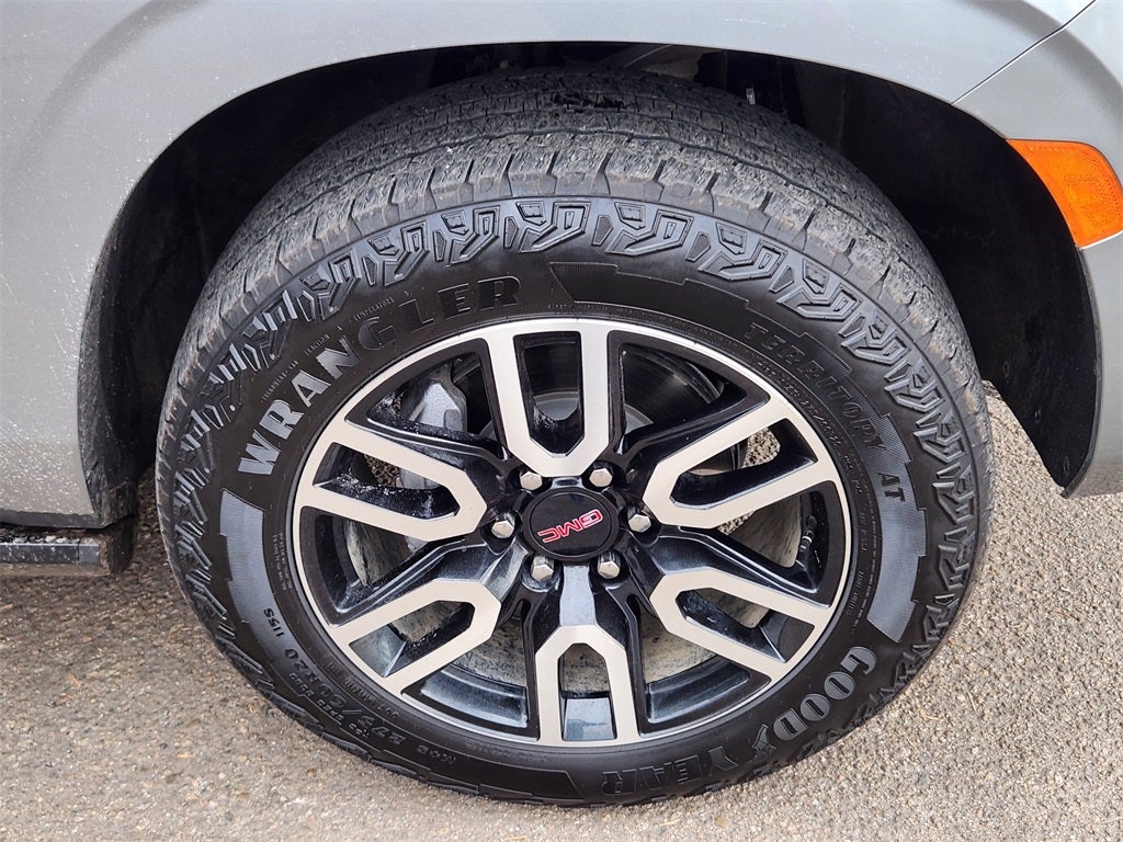 2024 GMC Yukon 4WD AT4