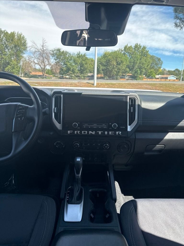 2025 Nissan Frontier SV