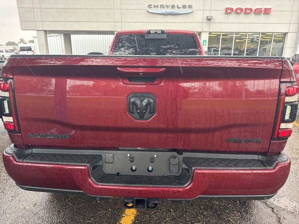 2022 RAM 3500 Laramie Crew Cab 4x4 8' Box