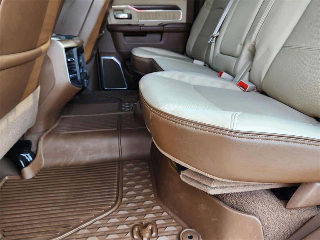 2022 RAM 2500 Laramie Crew Cab 4x4 6'4' Box