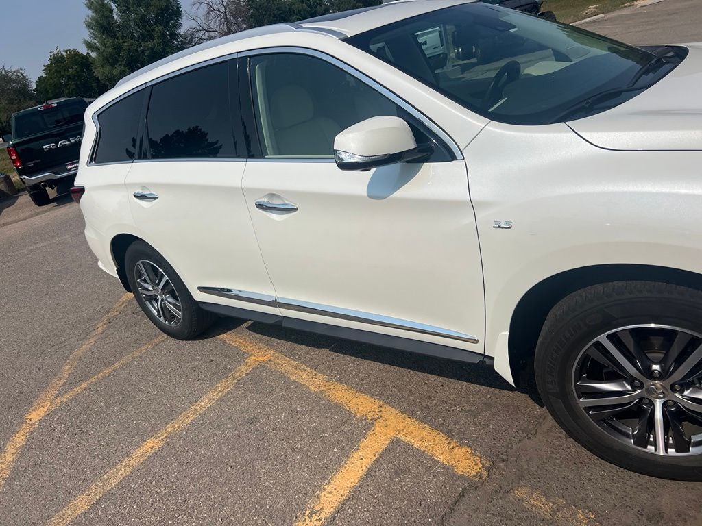 2020 INFINITI QX60 LUXE