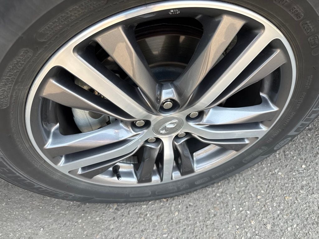 2020 INFINITI QX60 LUXE