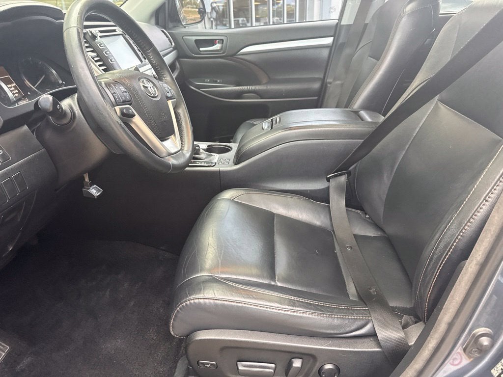 2016 Toyota Highlander XLE V6