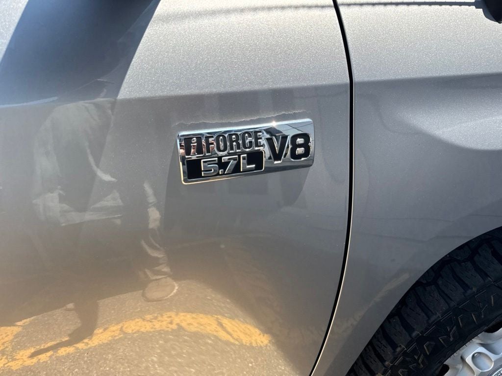 2019 Toyota Tundra SR5 5.7L V8