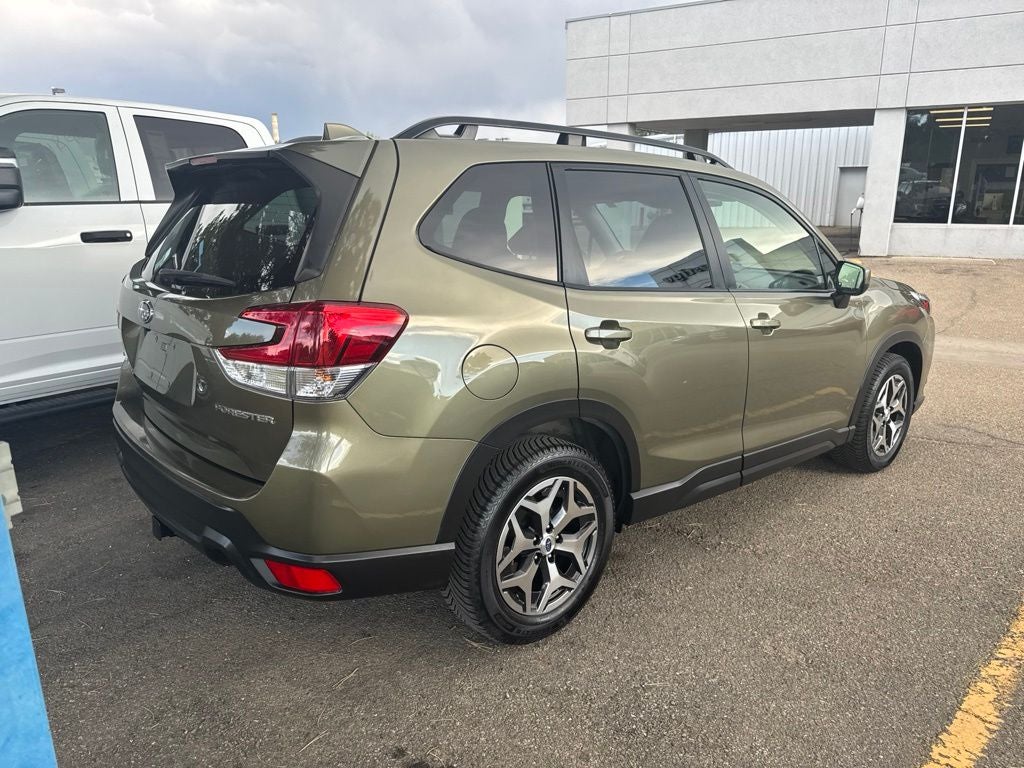 2023 Subaru Forester Premium