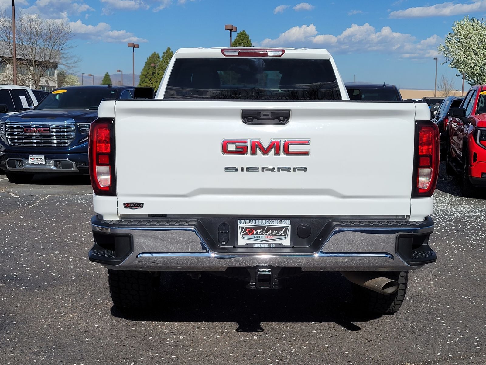2024 GMC Sierra 2500HD Pro
