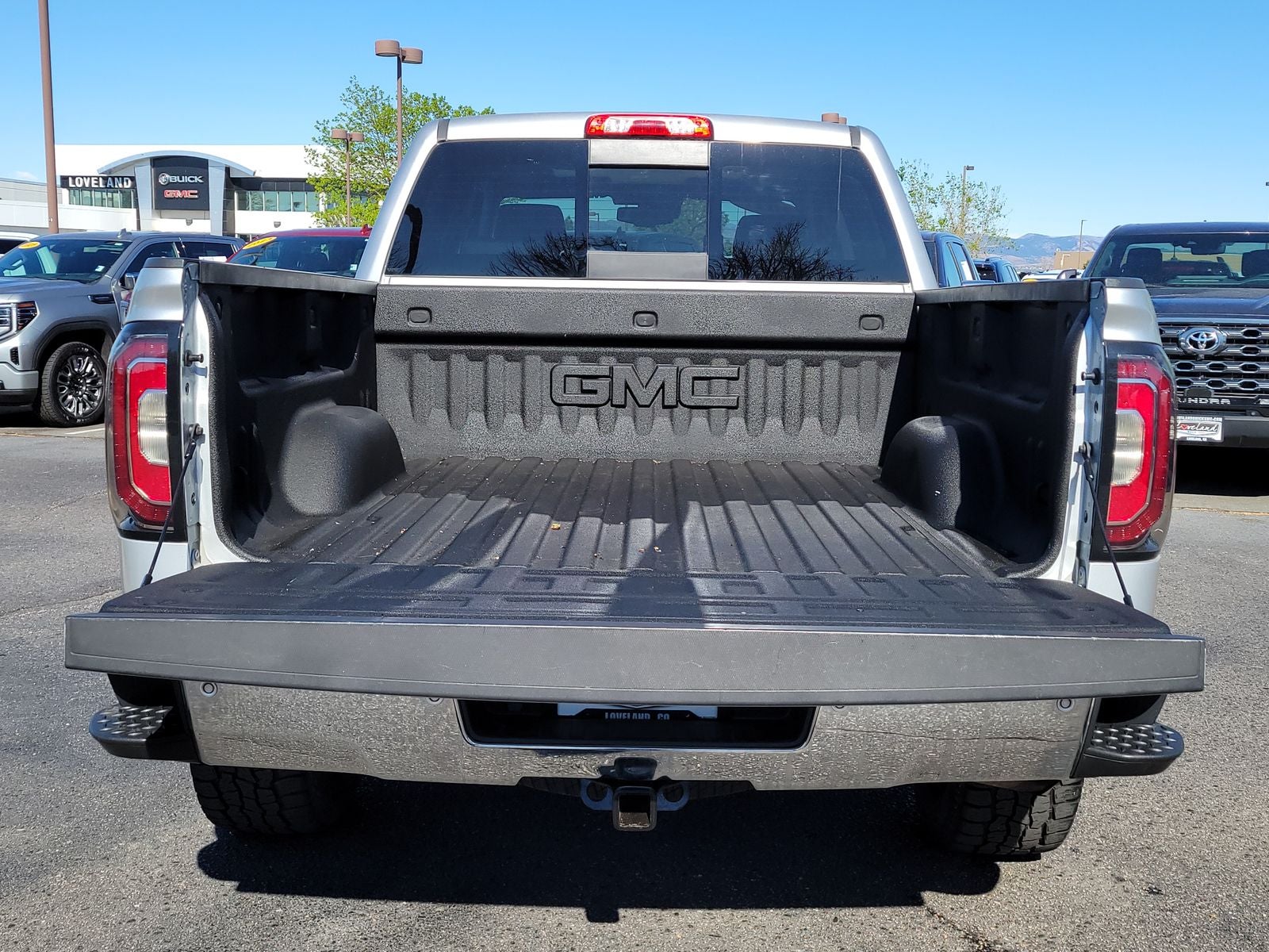 2017 GMC Sierra 1500 SLT