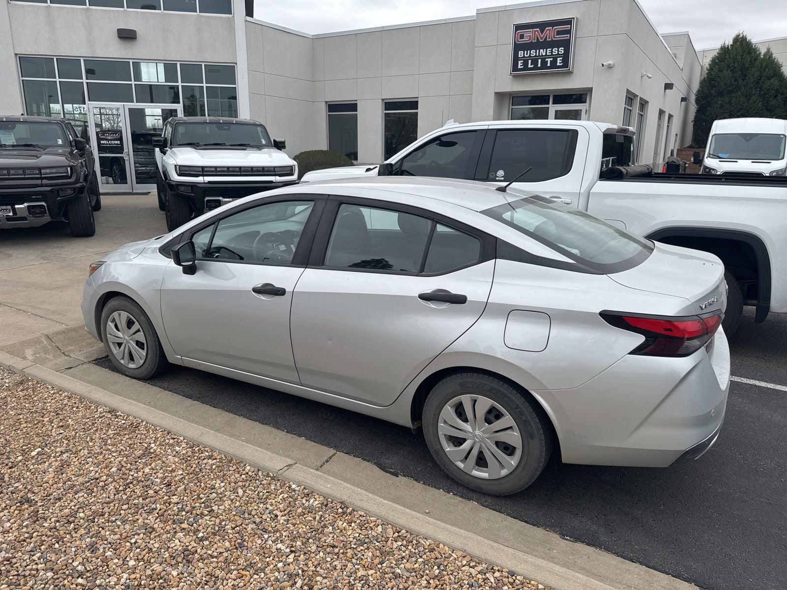 2020 Nissan Versa 1.6 S