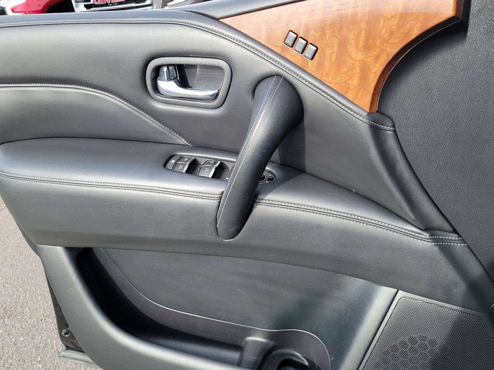 2018 INFINITI QX80 Base