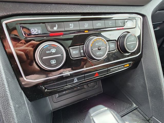 2023 Volkswagen Atlas 3.6L V6 SEL Premium R-Line