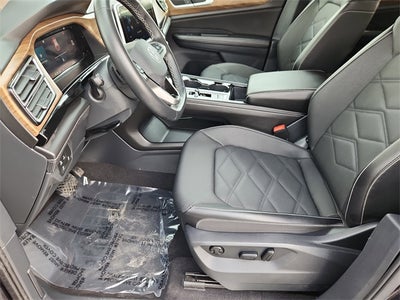 2025 Volkswagen Atlas 2.0T SE w/Technology