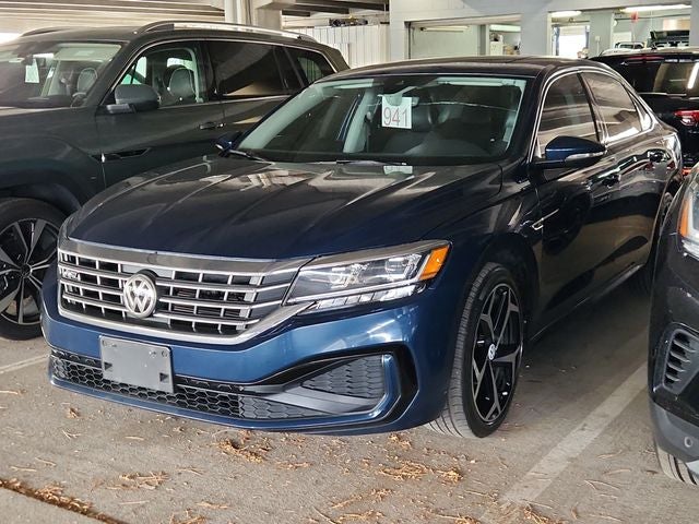 2020 Volkswagen Passat 2.0T R-Line