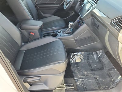 2024 Volkswagen Tiguan Base