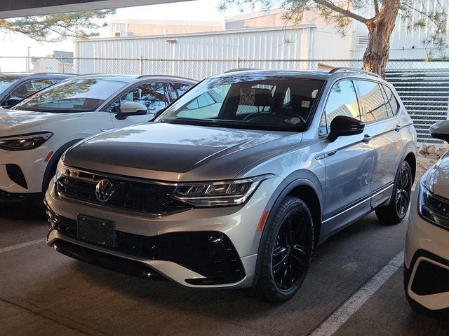 2022 Volkswagen Tiguan SE R-Line Black
