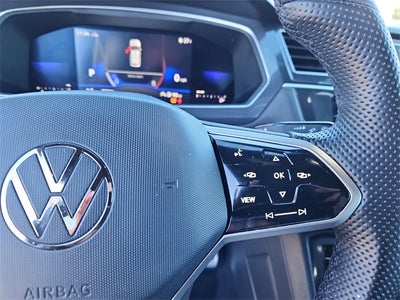 2022 Volkswagen Tiguan SE R-Line Black