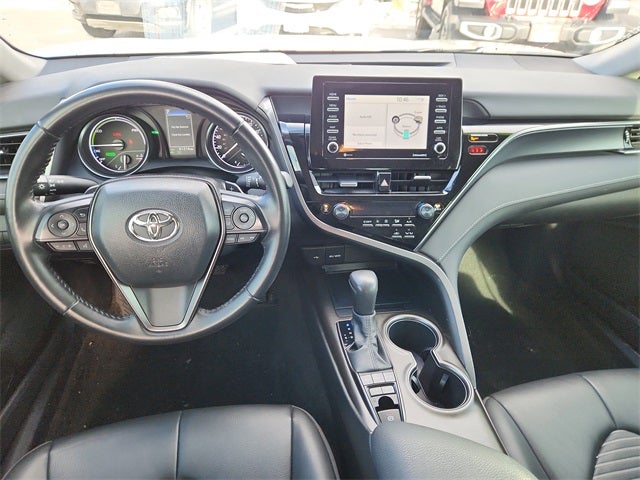 2022 Toyota Camry Hybrid SE