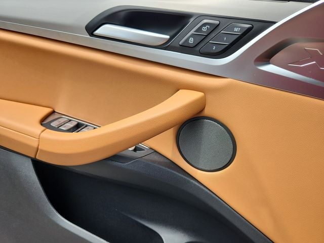 2025 BMW X4 M40i