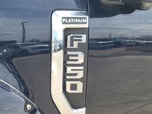 2022 Ford F-350SD Platinum