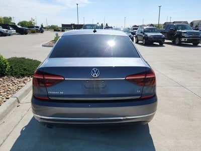 2017 Volkswagen Passat 1.8T SE
