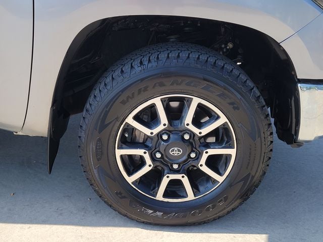 2017 Toyota Tundra SR5