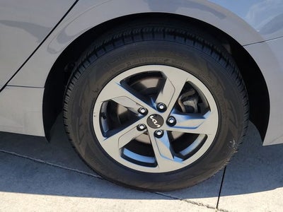 2022 Kia K5 LXS