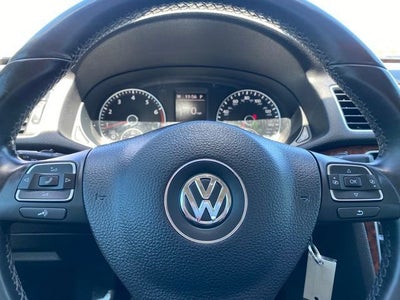2013 Volkswagen Passat SEL