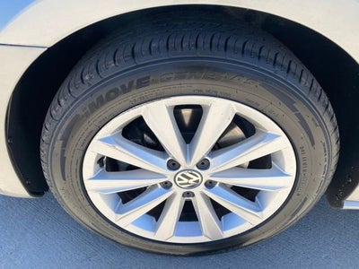 2013 Volkswagen Passat SEL