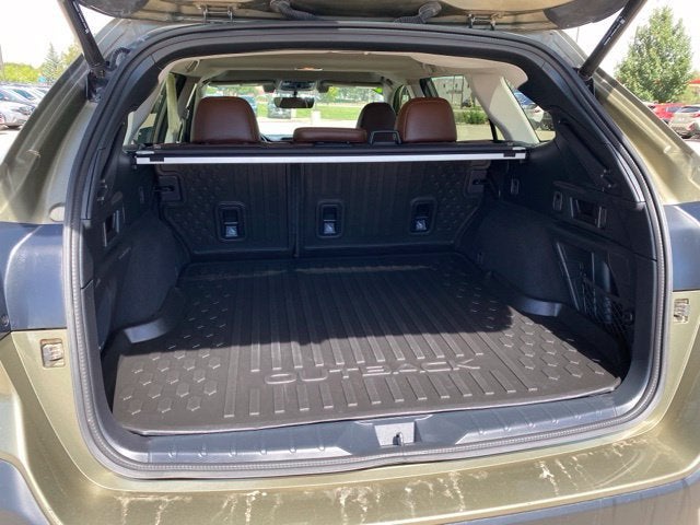 2022 Subaru Outback Touring XT