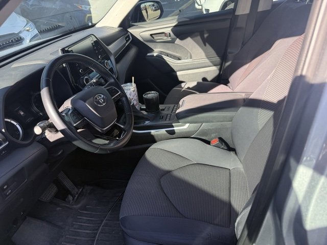 2021 Toyota Highlander LE