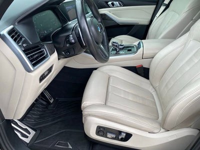2020 BMW X5 M50i