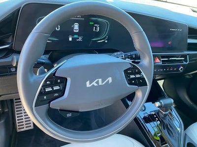 2024 Kia Niro EX Touring