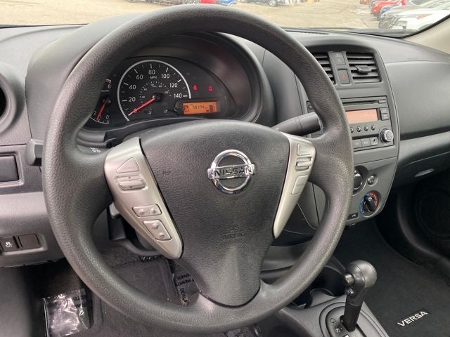 2015 Nissan Versa 1.6 S Plus