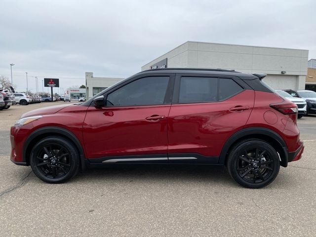 2023 Nissan Kicks SR