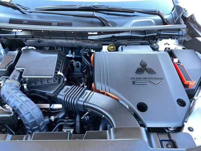 2024 Mitsubishi Outlander PHEV SE