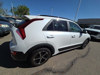 2024 Kia Niro LX