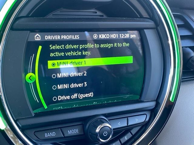 2021 MINI Cooper SE Electric Signature