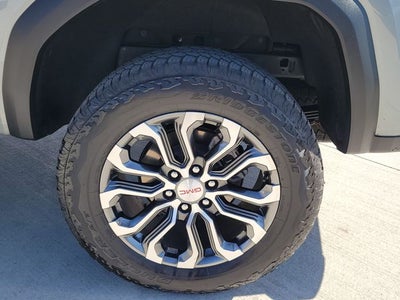 2024 GMC Canyon Denali