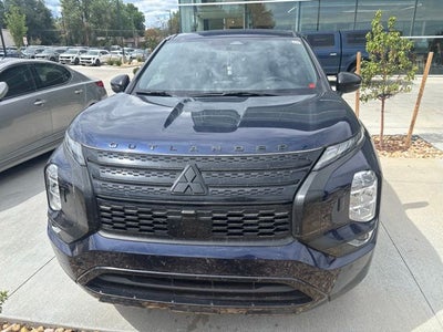 2022 Mitsubishi Outlander Black Edition