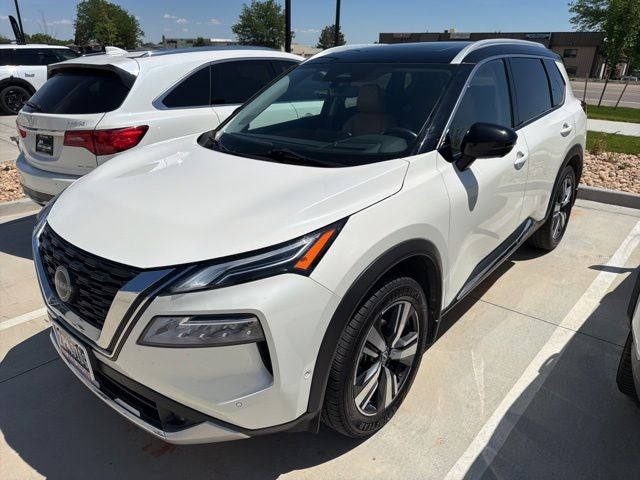 2022 Nissan Rogue Platinum AWD's photo