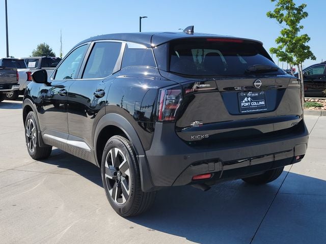 2025 Nissan Kicks SV