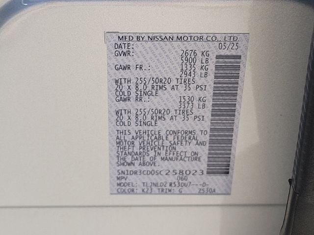 2025 Nissan Pathfinder SL